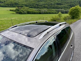 Volkswagen Passat B7 variant 2.0 TDI CR 4x4 103kw Highline - 11