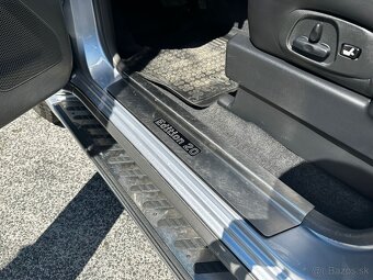 Mitsubishi Pajero - 11