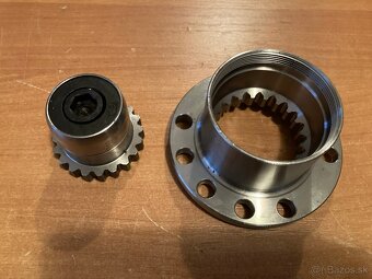 Uaz, Gaz ochranné manžety na nápravu predám - 11