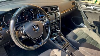 Volkswagen Golf VII 1.6 TDi 4motion HIGHLINE PANORAMA - 11