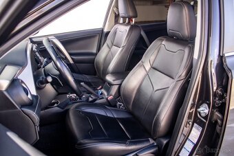 Toyota RAV4 2.2 l D-CAT Premium - 11