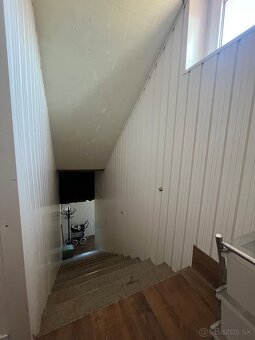 Prenajim 2-izboveho bytu v centre Nitra pri parku - 11