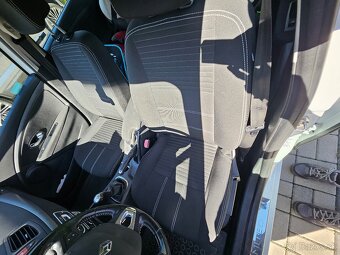 Fluence 1.6 16V Limited, ťažné, LPG, 80kw, EURO 5 - 11