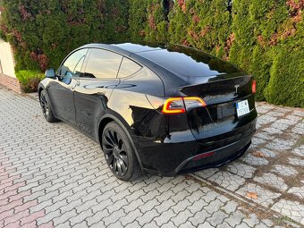 Tesla model Y Performance Long Range Dual Motor - 11