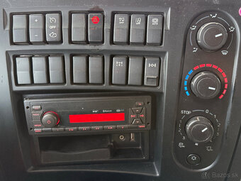 Renault Trucks D 8 250 Carrier Xarios 350 - 11