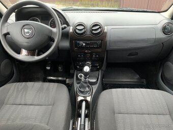Dacia Duster 4x4 TOP STAV - 11