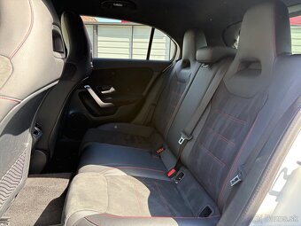 Mercedes Benz A180 - 11