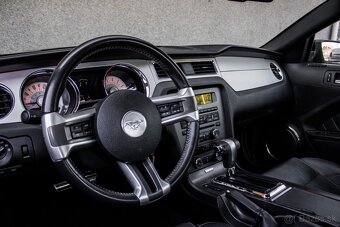Ford Mustang 4.0L V6 - 11