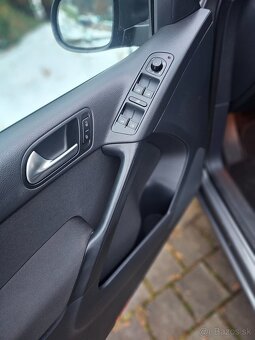 VW Tiguan 2.0 TDi 4x4 DSG 136tkm - 11