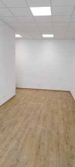 Kancelárske / obchodné priestory - 11