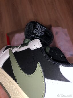 Nike Air Jordan 1 Low Travis Scott Olive - 11