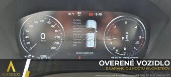 VOLVO XC60 AWD B4 INSCRIPTION - 11