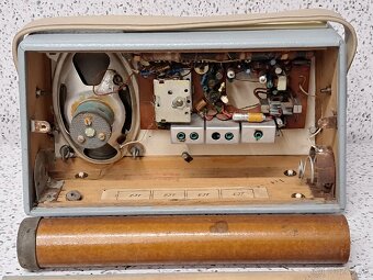 Transistor-Reiseempfänger R100 SternRadio Berlin VEB RFT - 11