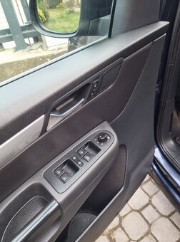 VW Sharan 2,0 TDI 7 míst ODPOČET DPH - 11