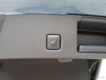Ford Kuga 2.5 Duratec PHEV 225k ST-Line automat,ParkPilot,al - 11
