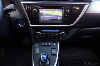 Toyota Auris 1.8 Hybrid Comfort 2015 - 11