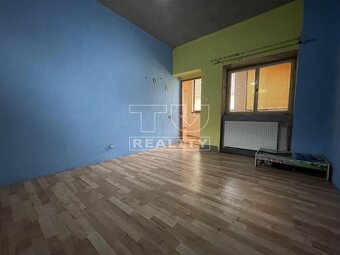 5-izbový rodinný dom po čiastočnej rekonštrukcii s... - 11