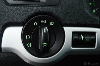 Škoda Octavia Combi 2.0 TDI Ambiente - 11