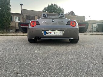 BMW Z4 E85 - 11