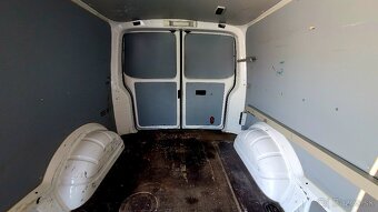 Volkswagen Transporter T5 2.0 TDI-103kw 140k LONG - 11