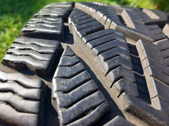 225/40 r18 zimne pneumatiky 2 kusy - 11