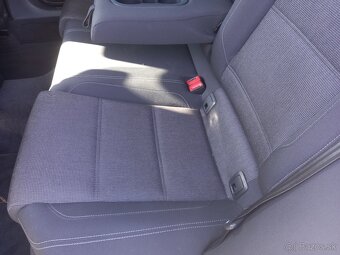 VW PASSAT B8 2,0TDI-2015-LED-ACC-COMFORTLINE-PARK.ASIST - 11