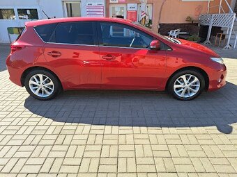 Toyota auris - 11