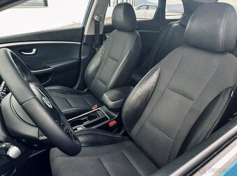 Hyundai i30 CW 1.6 CRDi 136 Style - 11