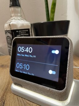 Lenovo Smart Clock 2 + wireless charging dock - 11