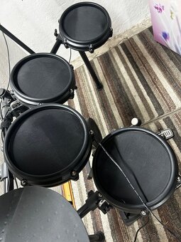 Alesis nitro mesh kit - 11