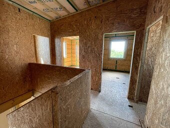 Na predaj novostavba RD s dvomi 3i-bytmi v obci Sokolovce - 11