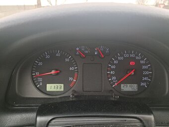 Vw Passat B5 1.8 benzín - 11