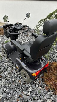 Predam Kvalitný elektrický vozík Invacare Comet - Alpine sta - 11