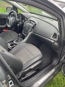 Opel Astra J 1.4 103kw 2010 - 11