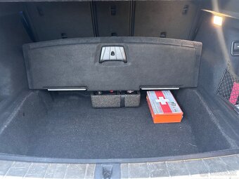 BMW X1 XDrive 20d A/T kompletna servisna historia - 11