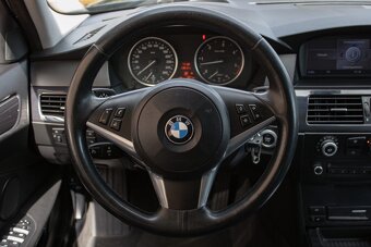 BMW 530d Touring - 11