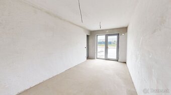 Podnikajte v novom Jedinečné nové obchodné priestory na Ric - 11