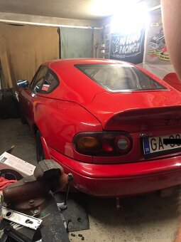 Mazda mx-5 NA - 11