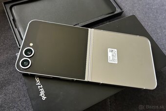 Samsung Galaxy Z Flip 6 256GB Silver shadow  - ako nový - 11