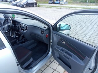 Predám Kia Rio sporty 1.4 benzín 71kw - 11