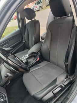 BMW Rad 3 Touring 320d xDrive Advantage A/T bez ADBLUE - 11