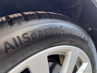 Jaguar XE 2.0 I4D 180k Prestige AT - 11