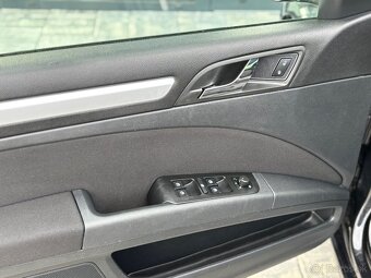 Škoda Superb Combi 2.0 TDI CR DSG 273000km 2011 - 11