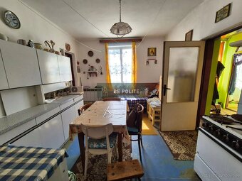 EXKLUZÍVNE Predaj 5-izb. RD, mimo hl. cesty, 45 á pozemok, D - 11
