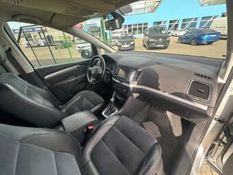 Volkswagen Sharan 2.0 TDi DSG - 11