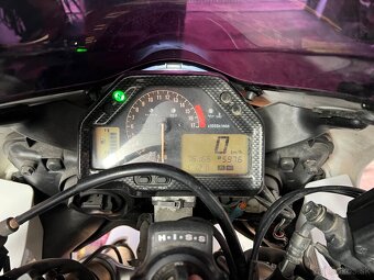 Honda CBR600rr v TP 25kw - 11