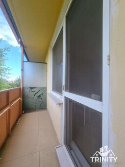 Na prenájom zariadený tehlový 2-izbový byt s balkónom v mest - 11