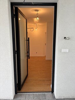 Moderný 4izb.rodinný dom v štandarde v novej zóne-Veselé - 11