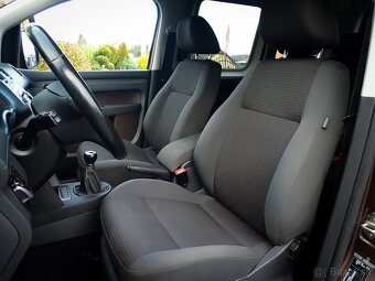 VOLKSWAGEN CADDY 2.0TDI 4x4 - 5MIEST - NAVI- VYHREV -ŤAŽNE - 11