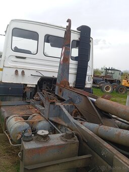 LIAZ 300  18.23 HAKOVY NOSIC KONTAJNEROV CTS - 11